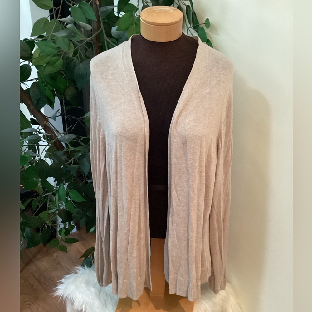 Old Navy light tan lightweight cardigan open front Woman’s size XXL - Picture 2 of 10